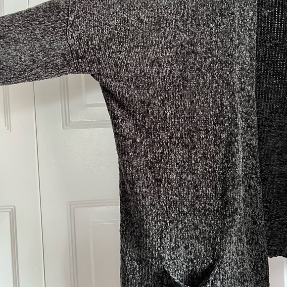Black and White Button Cardigan - Picture 2 of 6